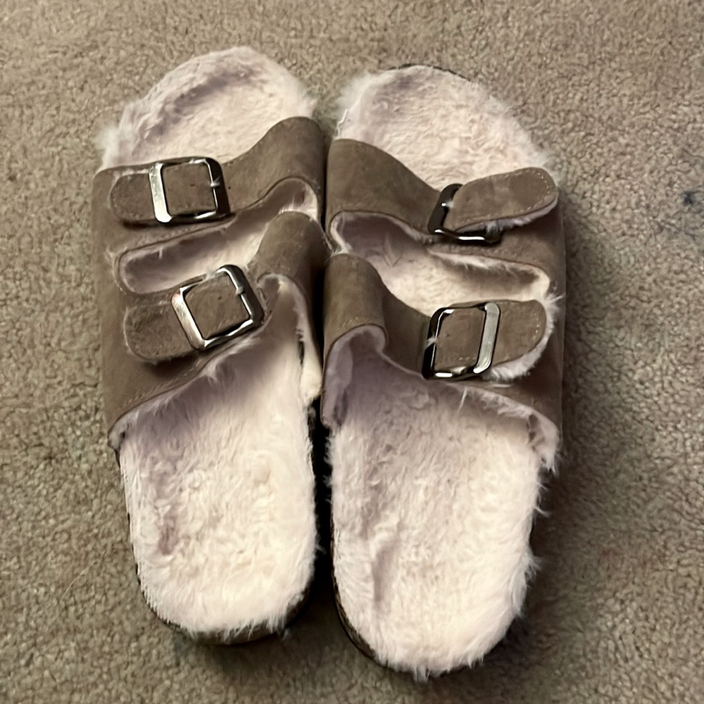 Soft slippers